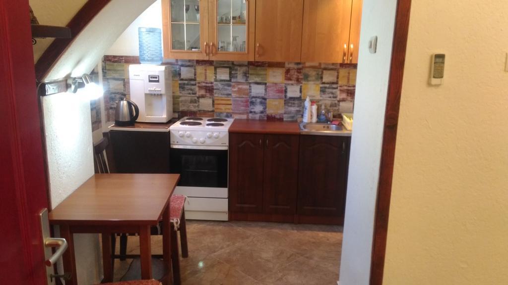 Apartment Luka Podgorica Buitenkant foto