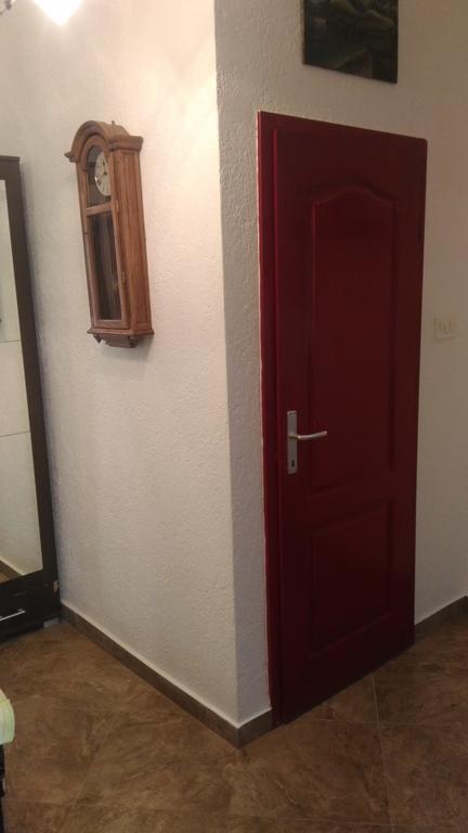 Apartment Luka Podgorica Buitenkant foto