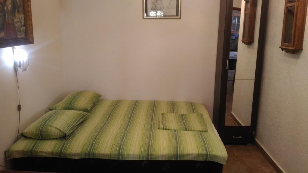 Apartment Luka Podgorica Buitenkant foto